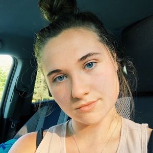 Meet your Posher, Sydnee